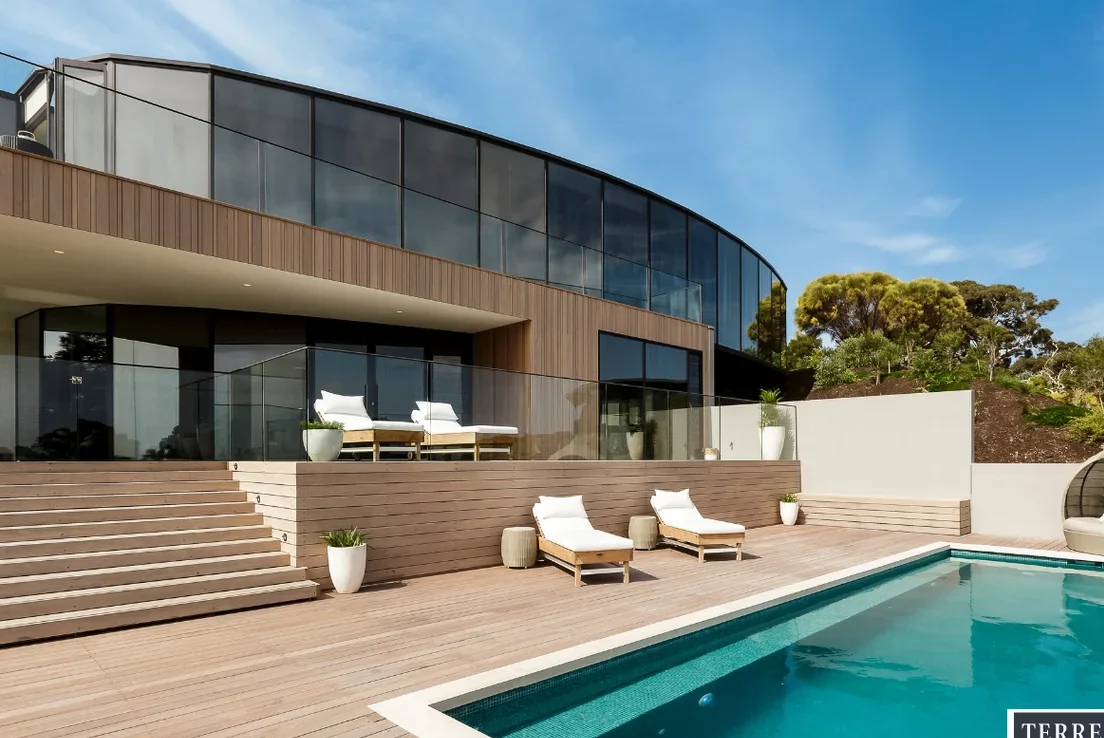 Villa contemporaine avec piscine - Terres de Villas