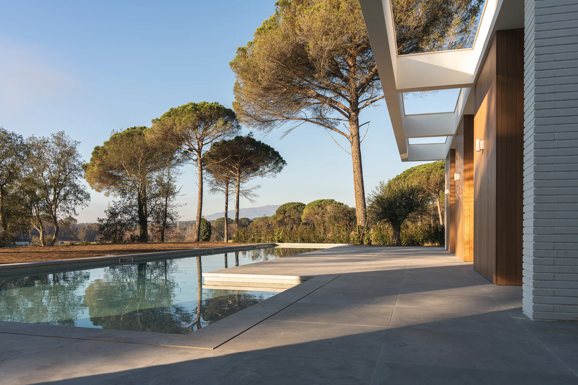 Villa contemporaine avec piscine dans un complexe de luxe